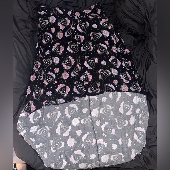 Floral Planchette Button-Front Hi-Low Maxi Skirt Plus Size - Picture 5 of 9